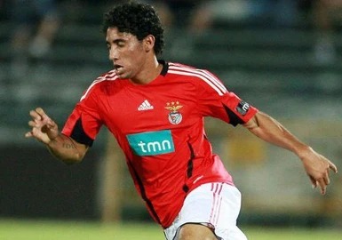 Jonathan Urretaviscaya